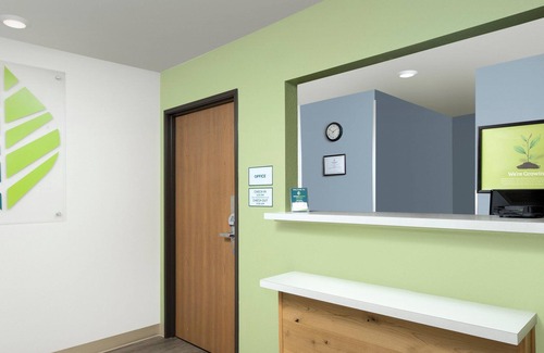 Greenwich Apartment | Furnished Studio in North Wichita