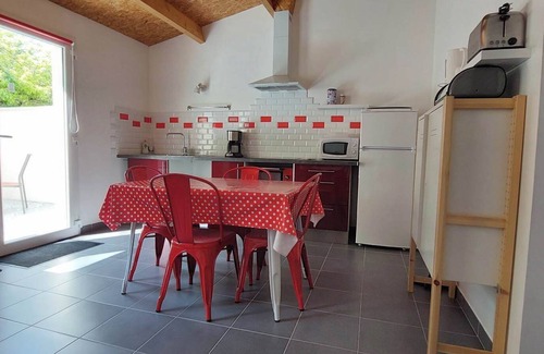 Medis Apartment | Furnished tourist accommodation at the entrance to Royan