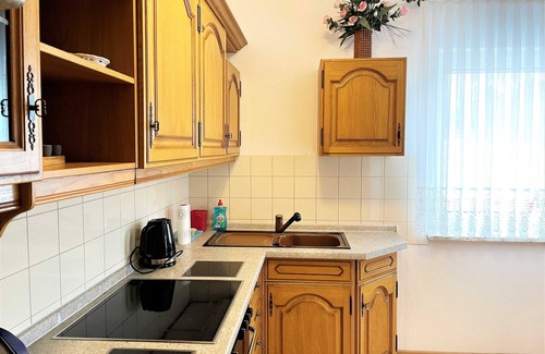Lohsa Apartment | FW Tom and Jerry - silver lake house in the leisure oasis Mortka