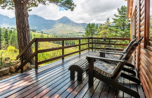 Helderberg Rural House | Fynbos Log Cabin, Game Reserve and Wildlife Estate