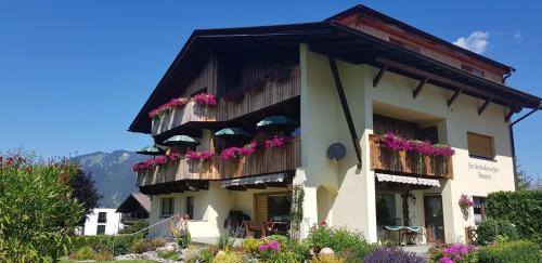Ehrwald Apartment | Gästehaus Schoeneweiß