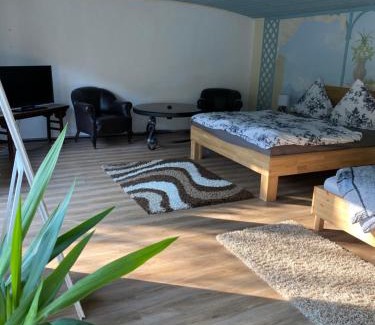 Leimbach Apartment | Gästezimmer am Waldrand
