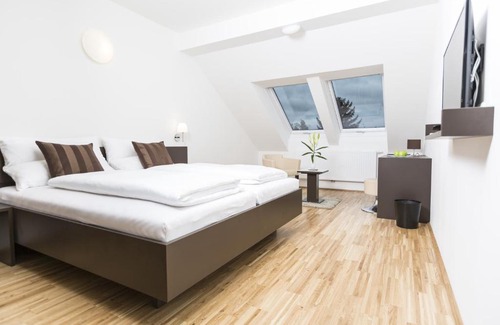 Gerasdorf bei Wien House | Gästezimmer by Jöchlinger