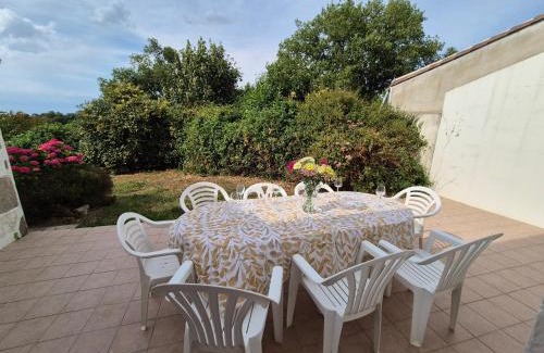 Le Poire-sur-Vie House | Gîte Ô Pré'Vert