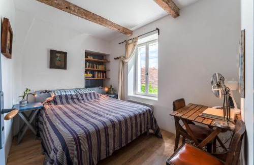 Crestet House | Gîte 37 La Fleur Bleue Mont Ventoux