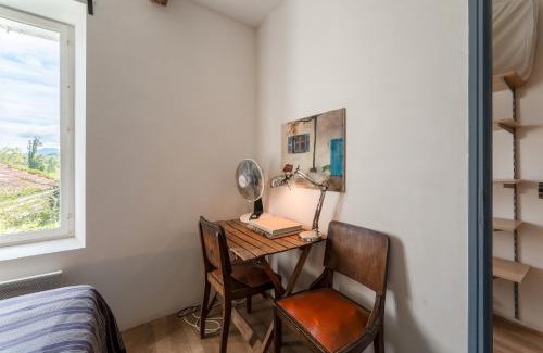 Crestet House | Gîte 37 La Fleur Bleue Mont Ventoux