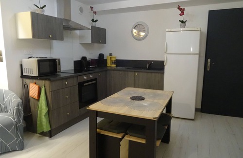 Monein Apartment | Gîte 4 Étoiles Dans une Ferme Béarnaise 2/4 Pers. en Plein Coeur du Jurançon