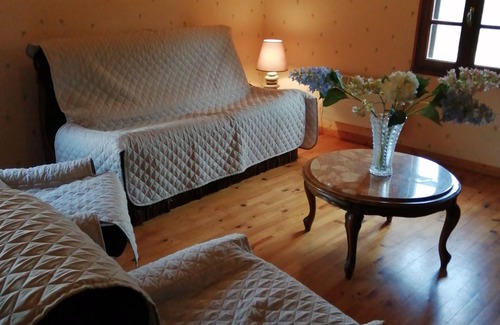 Chazelles House | Gîte 4/5 Pers à Chazelles Surplombant la Vallée de la Desges