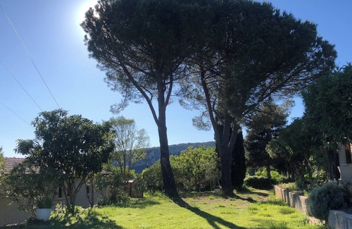 Saint-Martin-d'Ardeche House | Gîte 4 Personnes au Calme à St Martin D'ardèche