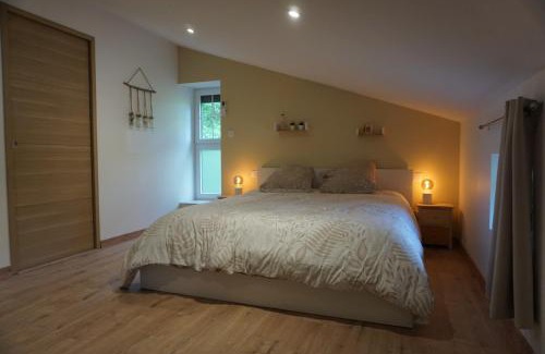 Saint-Maurice-de-Lignon House | Gîte atypique de Maubourg, de une à 8 personnes, proche départ passerelle