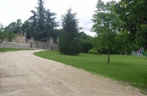 Charras House | Gîte avec Piscine Chauffée, Jacuzzi et Jardin Privé - FR-1-653-156