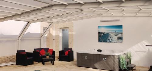 Eperlecques House | Gîte avec Piscine et spa