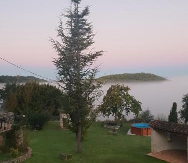 Hautefage-la-Tour House | Gîte avec vue