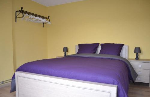 Buissonville House | Gîte Blanc Bleu Sauna et jacuzzi privatif borne de recharge