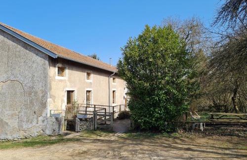 Vandieres House | Gîte chaleureux au bord d'un ruisseau avec grand jardin, proche Metz et Nancy - FR-1-584-64
