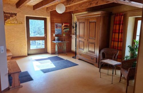 Vandieres House | Gîte chaleureux au bord d'un ruisseau avec grand jardin, proche Metz et Nancy - FR-1-584-64