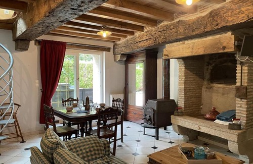 Terjat House | Gîte charme & confort avec piscine, terrasse, jardin clos, près de Néris les Bains, animaux acceptés - FR-1-489-344