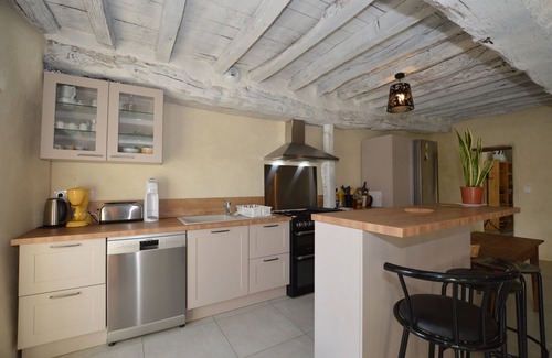 Servon-sur-Vilaine Cottage | Gîte-Cottage-Wet room-Countryside view