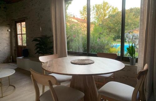 Saint-Sulpice-le-Verdon House | Gîte de charme avec piscine dans un environnement bucolique