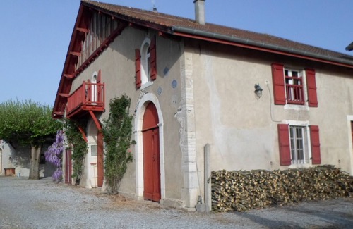 Auterrive House | Gîte de Charme Grande Capacité Dans un Écrin de Verdure