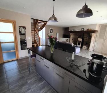 Chapelle-Spinasse Apartment | Gîte de France à Chapelle-Spinasse 3 épis - Gîte de France 4 personnes MAE-0104