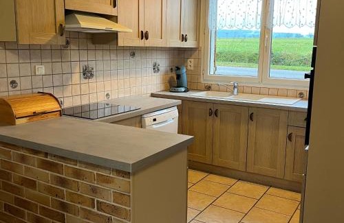 Fontenoy-le-Chateau House | Gîte de plain-pied avec terrasse, proche port et station thermale, idéal pour familles - FR-1-589-24