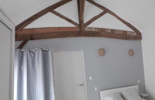 Le Vigeant House | gîte des lavandières