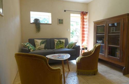 La Vineuse House | Gîte des quatre chemins