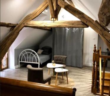 Couzon House | Gîte du four à pain