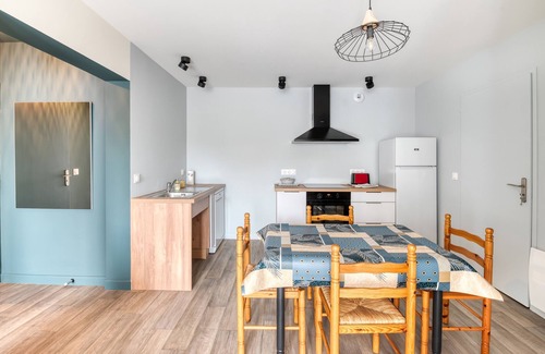 Montreuil-Bellay Apartment | Gîte du Thouet - Appt avec piscine partagée
