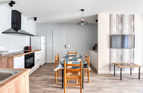 Montreuil-Bellay Apartment | Gîte du Thouet - Appt avec piscine partagée