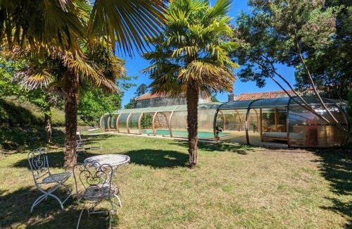 Chadurie House | Gîte familial avec piscine chauffée et wifi, au cœur de la nature, proche Chadurie, Charente - FR-1-653-172