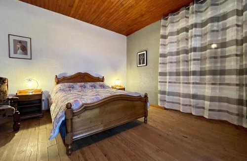 Solignac-sur-Loire House | Gîte familial paisible, proche Gorges de la Loire, avec cour fermée, 3 chambres, équipements bébé - FR-1-582-116