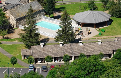 Saint-Julien-Chapteuil House | Gîte in Saint-Julien near Scenic Auvergne