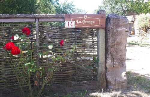 Saint-Laurent-d'Olt House | Gîte La Grange