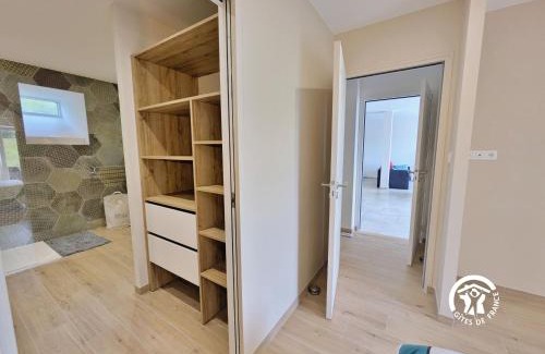 Crennes-sur-Fraubee House | Gîte la Maillardière, 2 personnes