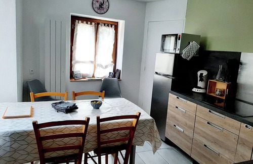 Saint-Floret House | Gîte la maison de Mika