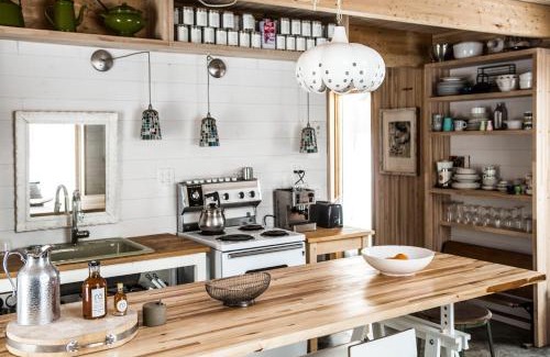 Saint-Casimir Bed & Breakfast | Gîte Larguer les Samares dans une cabane à sucre