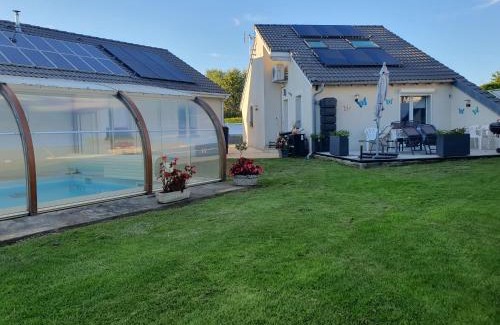 Nebouzat Villa | gîte m et m