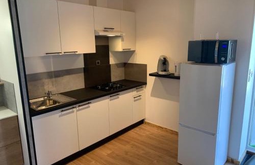 Blanzaguet-Saint-Cybard Bed & Breakfast | Gîte NATURISTE Le Jardin Des Hirondelles