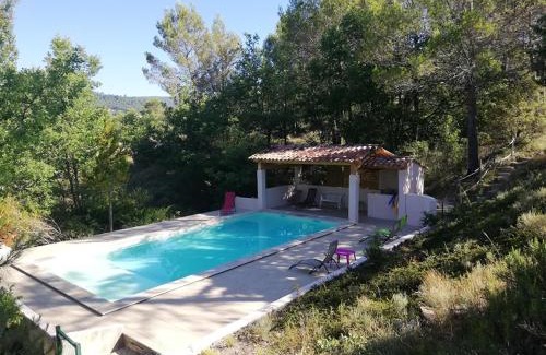 Pierrevert House | gîte nature campagne calme piscine spa