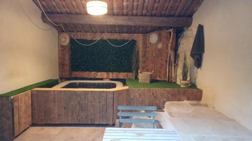 Pierrevert House | gîte nature campagne calme piscine spa