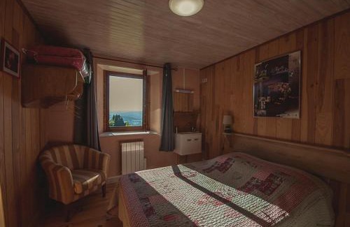 Vertolaye House | Gîte " Orée des bois"