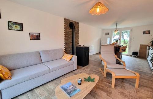 La Versanne House | Gîte rénové avec Wi-Fi, jardin et animaux acceptés à La Versanne - FR-1-496-369