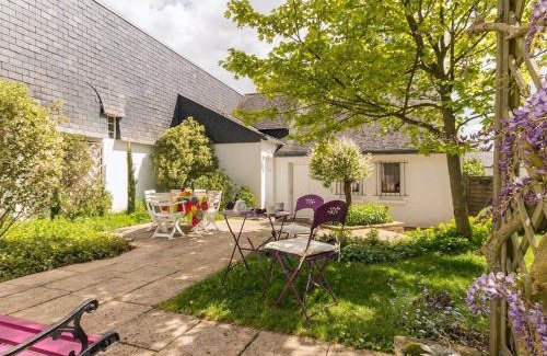 Saint-Omer-de-Blain House | Gîte rénové calme avec jardin fleuri, à proximité du canal de Nantes à Brest et de la forêt du Gâvre - FR-1-306-1007
