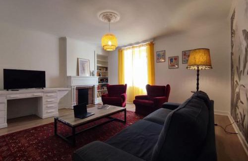 Chateauroux House | Gîte Saint-Denis - proche centre ville - jardin