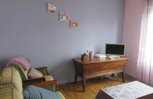 Molinet House | Gîte tout confort à Molinet, climatisé, avec cour close et proche de la Voie Verte ! - FR-1-489-253