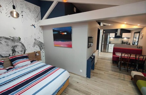 Caserne Mellinet Apartment | Gîte urbain Happy Nantes