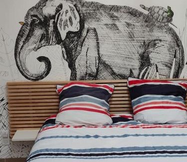 Caserne Mellinet Apartment | Gîte urbain Happy Nantes