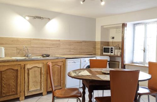 Vauvillers House | Gîtes chaleureux près de Luxeuil, jardin commun - FR-1-583-472